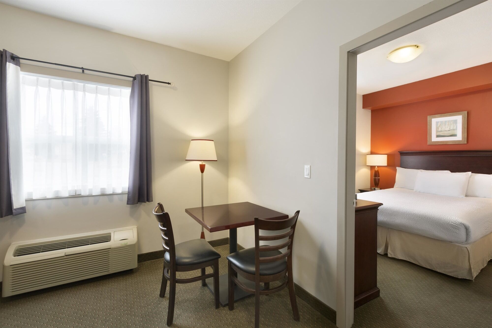 Travelodge By Wyndham Kindersley Exteriör bild